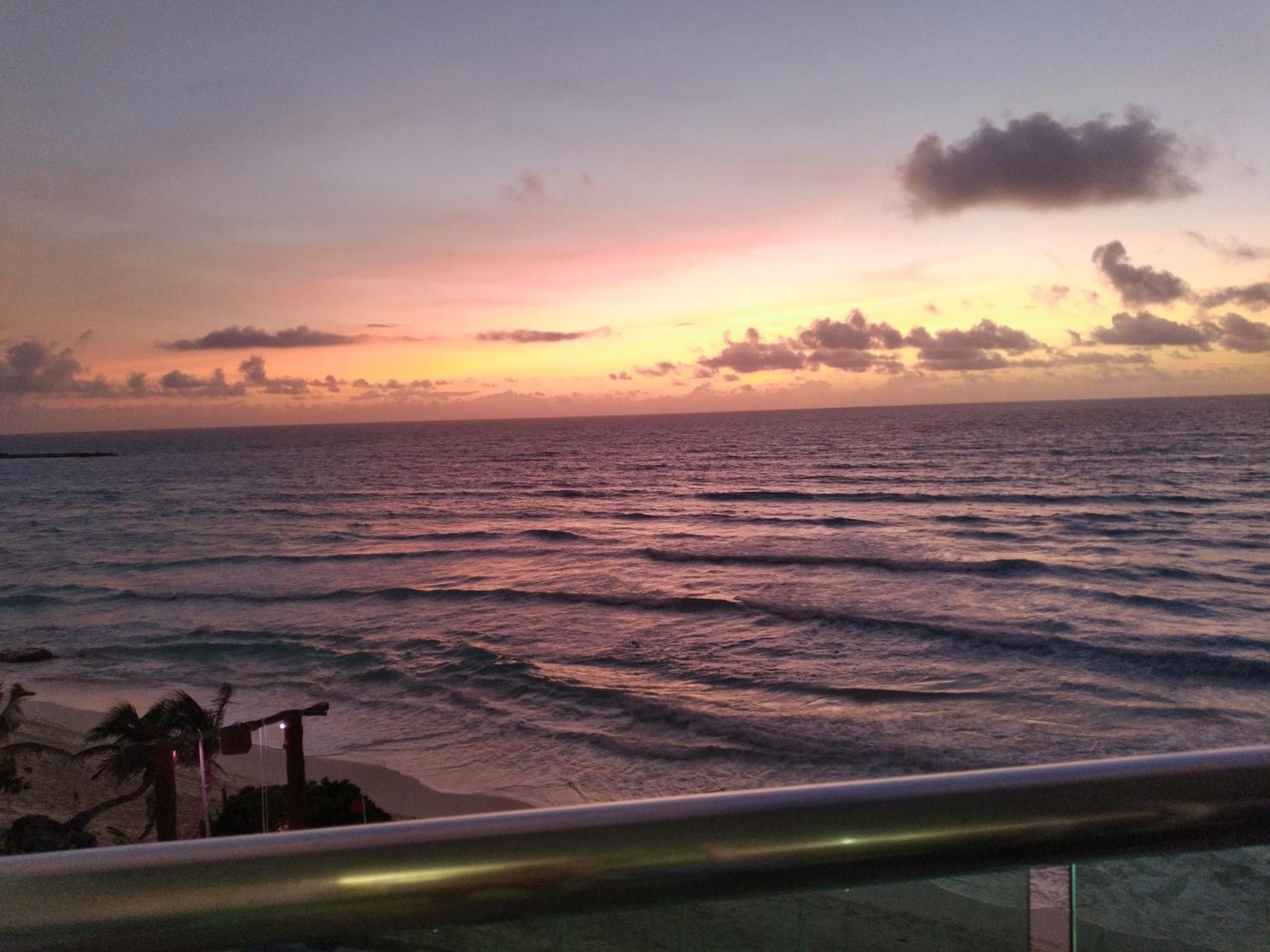 1 Bedroom Seaview Condo In Ocean Dream Resort Cancún Zewnętrze zdjęcie